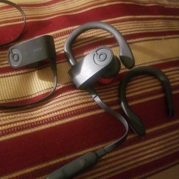 Beats by Dre Powerbeats 3 Wireless headphones - Picture 3 of 5